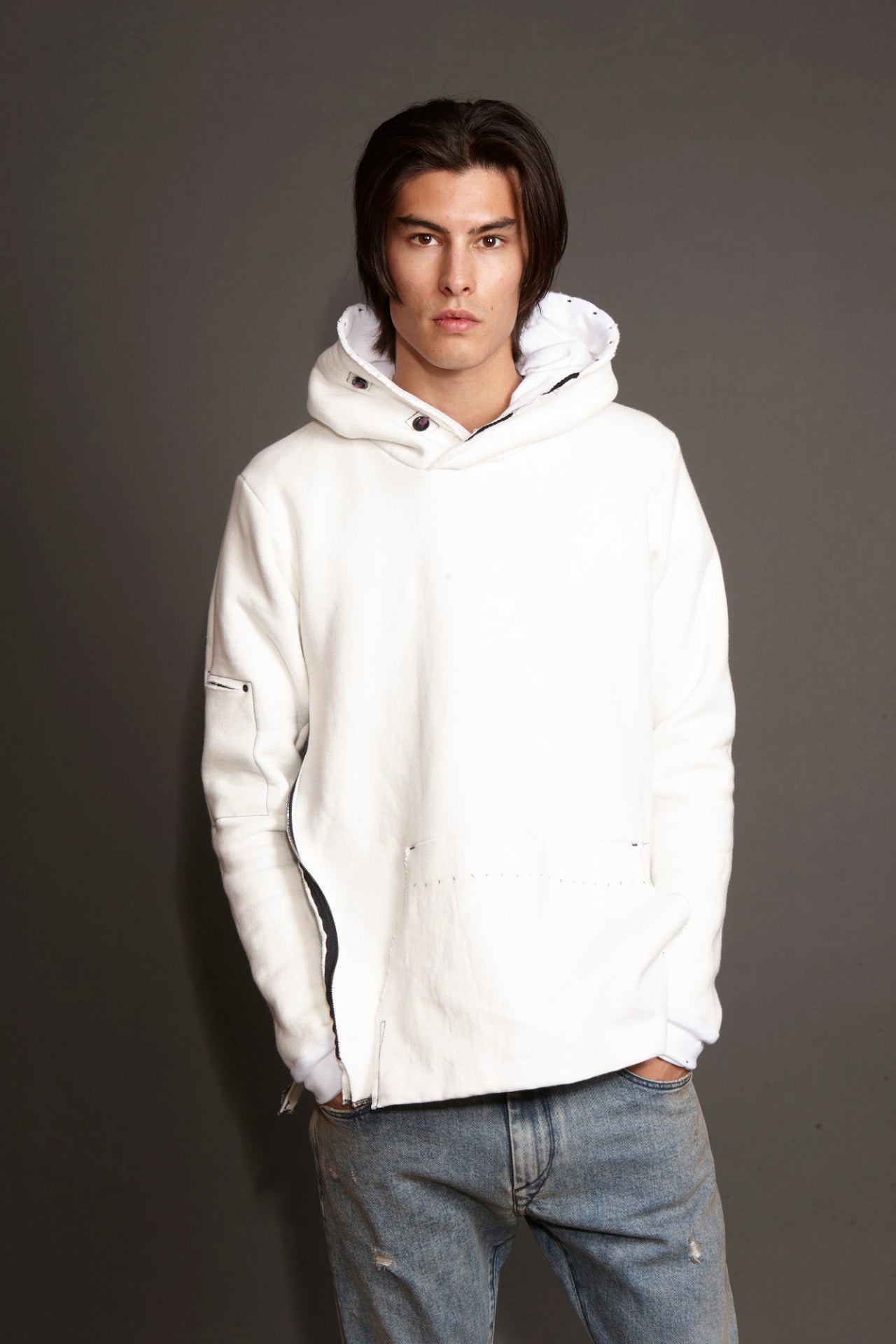 SWEATSHIRTS – Matias.co